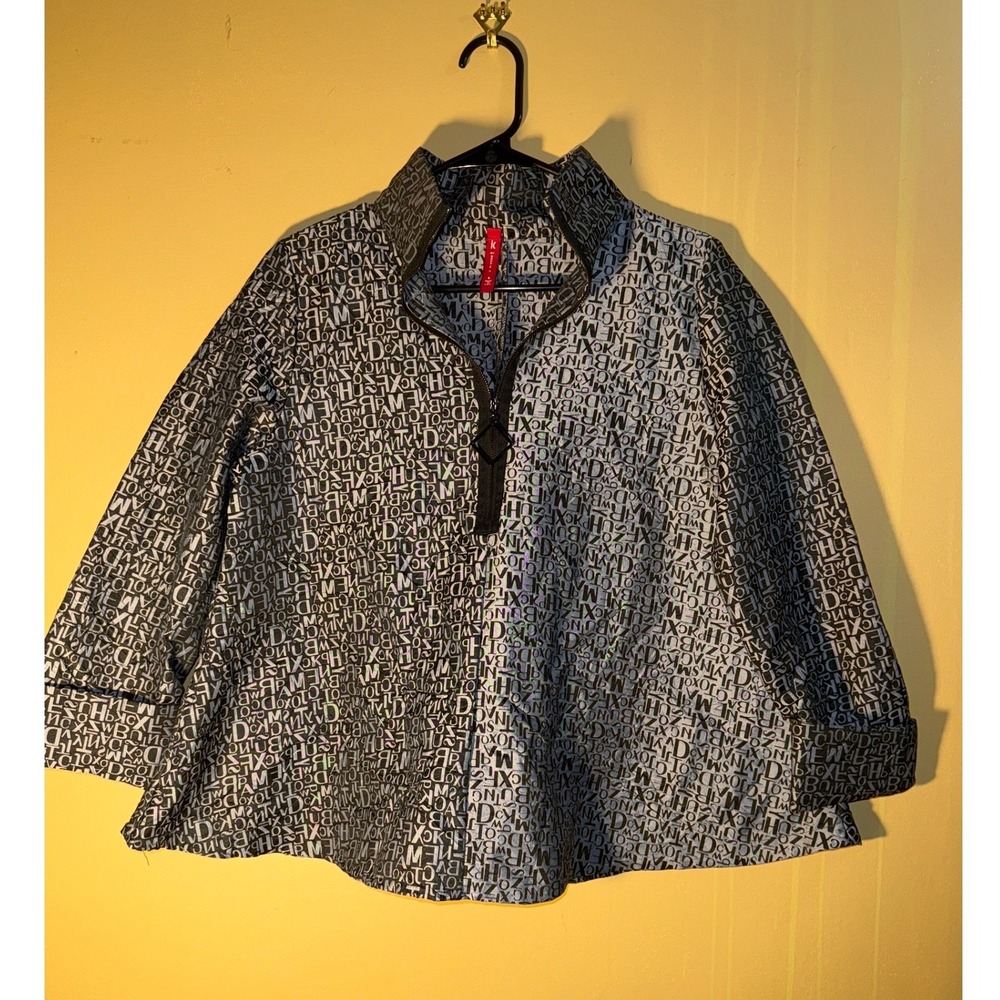 IC by Connie K Women's Graphic Print Quarter Zip‎ Pullover Top Size S